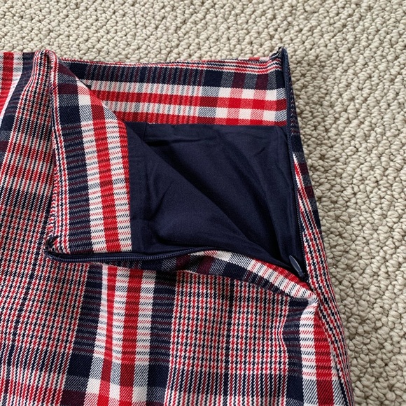 🍁 5/$20 Red, White, and Blue Skirt - Picture 2 of 3